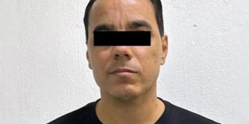 Omar Bravo, imputado por abuso sexual infantil agravado, permanecerá en prisión preventiva en Jalisco