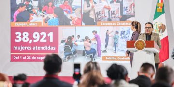 Gobierno federal impulsa reconstrucción social en Oaxaca y Guerrero con Tianguis del Bienestar