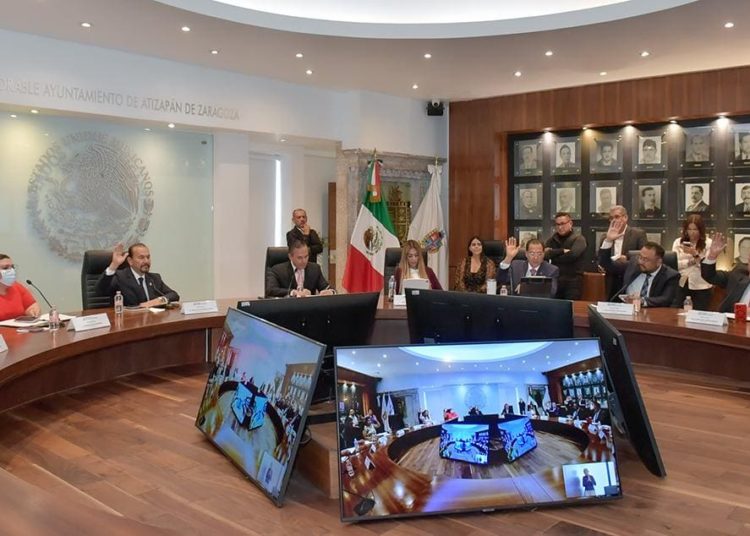 Más de 14 millones de pesos para becas que benefician a más de 15 mil familias