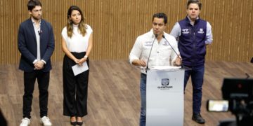 Presenta Felifer Macías actividades por Día de Muertos en la capital Queretana