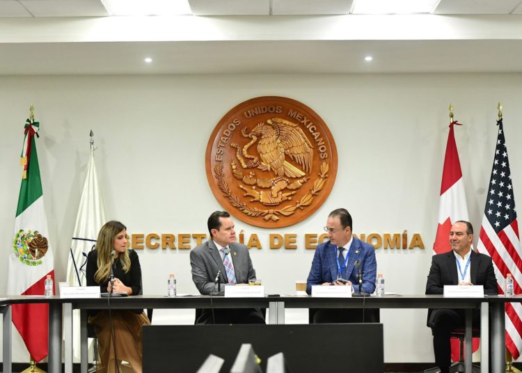 CAAAREM sesiona en la Secretaría de Economía y entrega propuestas del T-MEC