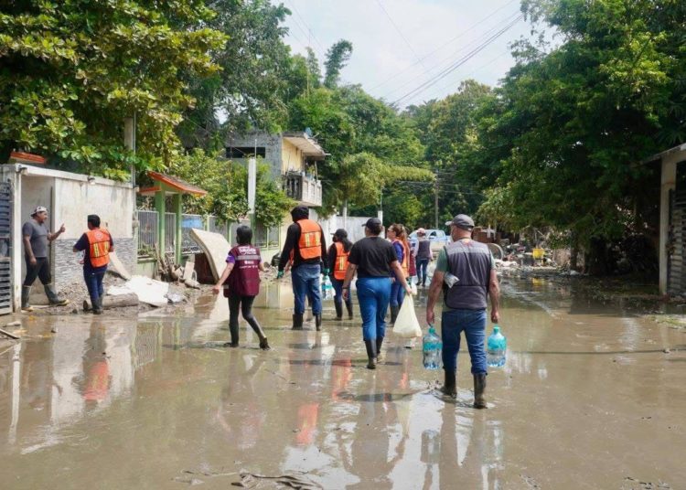 FEMSA despliega asistencia integral por lluvias e inundaciones en Veracruz, Puebla y Querétaro