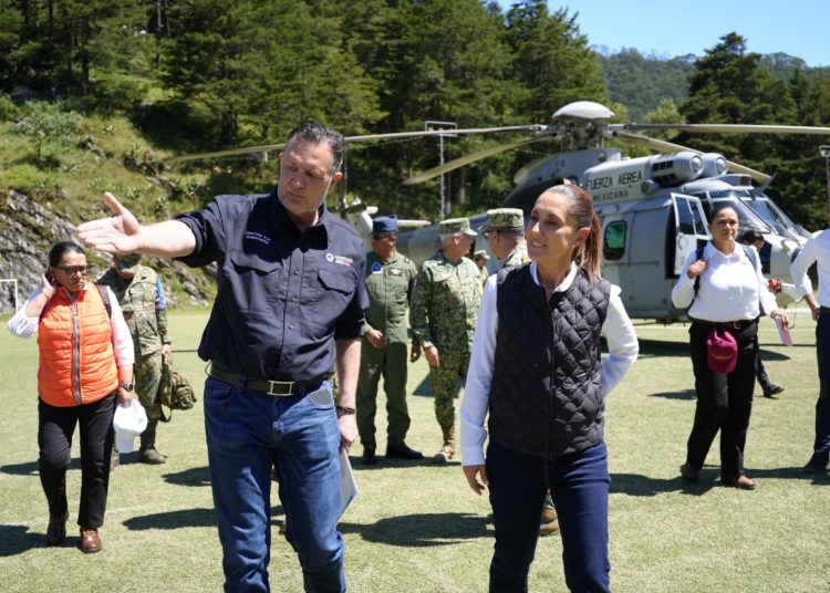 Realiza presidenta Claudia Sheinbaum segundo día de recorrido en zonas afectadas por las lluvias