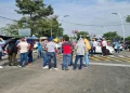 Maestros de la CNTE bloquean el aeropuerto Ángel Albino Corzo en Tuxtla Gutiérrez