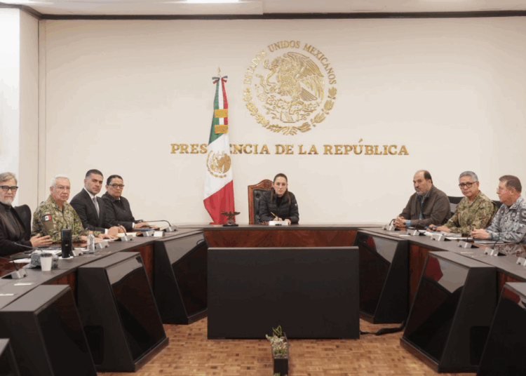Cita Sheinbaum a Gabinete de Seguridad tras asesinato de Alcalde