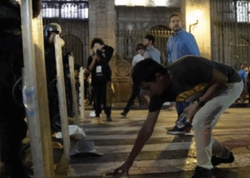 Gobierno de Michoacán reprime manifestación por asesinato del alcalde Carlos Manzo