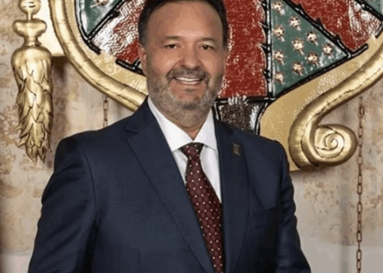 Denuncia alcalde de Pátzcuaro amenazas en su contra