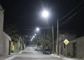 Renueva municipio de Chihuahua alumbrado público en cinco colonias