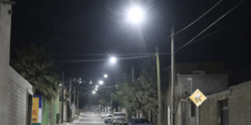 Renueva municipio de Chihuahua alumbrado público en cinco colonias