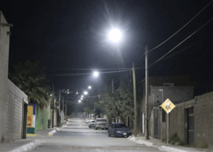 Renueva municipio de Chihuahua alumbrado público en cinco colonias