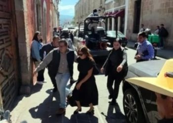 Grecia Quiroz, viuda de Carlos Manzo llega al Congreso de Michoacán a rendir protesta