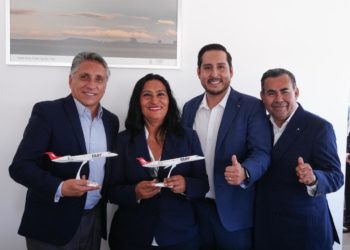 Abelina López Rodríguez concreta vuelo directo entre Querétaro y Acapulco