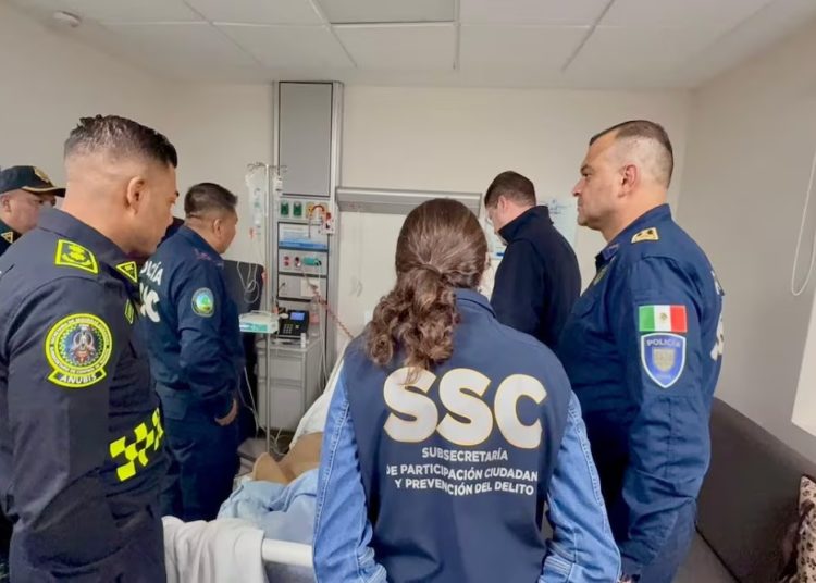 Cinco policías siguen hospitalizados tras hechos violentos en el Zócalo