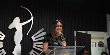 Alcaldesa Rojo de la Vega rechaza haber coaccionado a comerciantes para asistir a marcha de la Generación Z