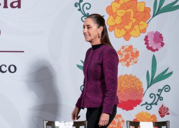 Contempla Sheinbaum festejo de la 4T ante marcha de la Generación Z