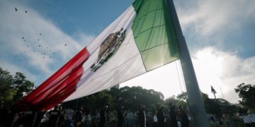 Gobernador Joaquín Díaz Mena encabeza homenaje cívico y desfile del 115 aniversario de la Revolución Mexicana