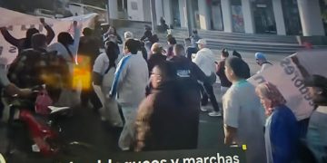 Protesta en el IPN por salarios retenidos; empresa vetada del REPSE detiene pagos