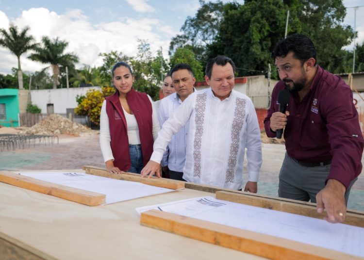 Fiscalía de Michoacán detienen a al menos seis escoltas del exalcalde de Uruapan, Carlos Manzo