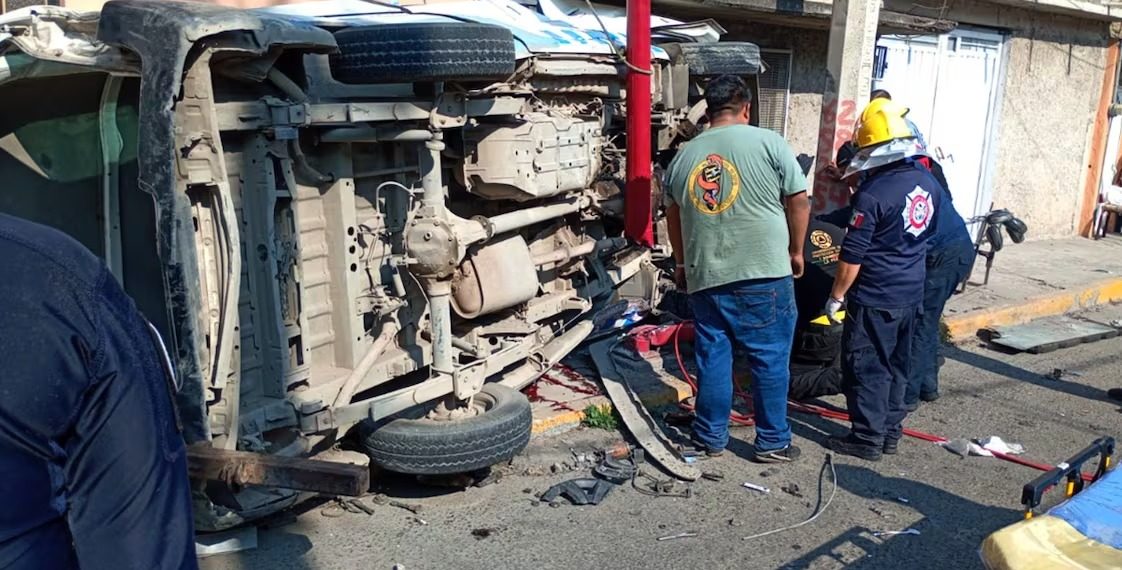 Accidente de transporte público en la México–Puebla deja dos personas muertas y siete heridas