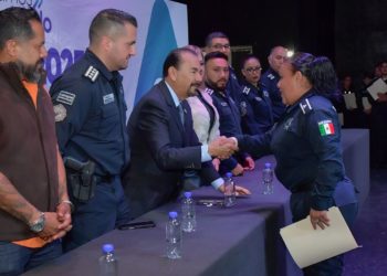 Pedro Rodríguez reitera su compromiso con la policía municipal, a través de la entrega de estímulos económicos