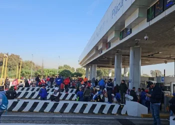 Maestros de la CNTE levantan plumas de cobro en la México-Cuernavaca, Chalco y San Marcos