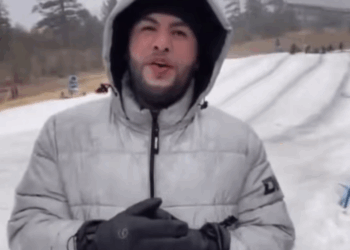 Alcalde de Elota, Sinaloa, manda mensaje navideño desde Big Bear Lake, California