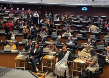 No habrá persecución política, pero tampoco impunidad, asegura Ernestina Godoy ante senadores