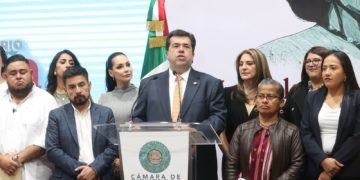 Histórico, incremento al salario mínimo del 13 por ciento y reducción gradual de la jornada laboral: Pedro Haces