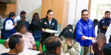 Por temporada de frío, León refuerza atención nocturna con orientación, entrega de cobijas y traslado a albergues temporales