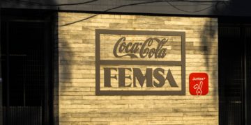 La inteligencia artificial de Coca-Cola FEMSA impulsa la digitalización del comercio minorista