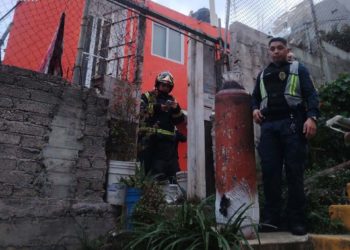 Autoridades capitalinas atienden explosión en vivienda de Magdalena Contreras