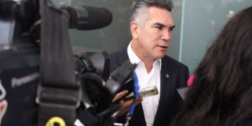 Coche-bomba en Michoacán desata choque político entre Morena y PRI