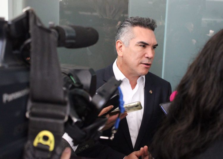 Coche-bomba en Michoacán desata choque político entre Morena y PRI