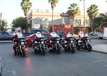 Salen Santa Clos regios motorizados