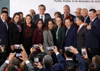 Gobernador Joaquín Díaz Mena participó en la 116ª Asamblea General Ordinaria del IMSS junto a la Presidenta Claudia Sheinbaum