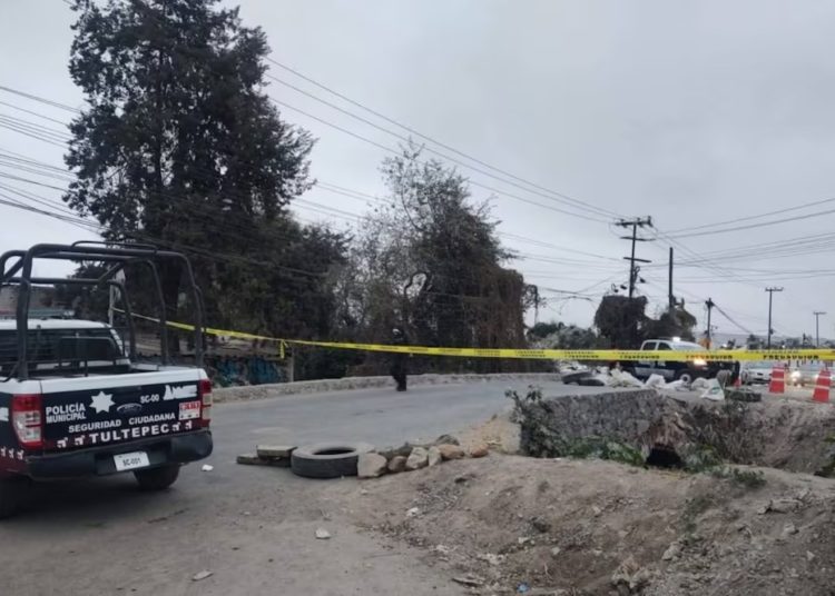 Reportan fractura en puente entre Tultitlán y Tultepec, cierran la vialidad