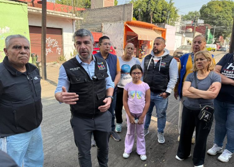 Acusa Mauricio Tabe a Pemex de retraso de obras en MH por falta de asfalto