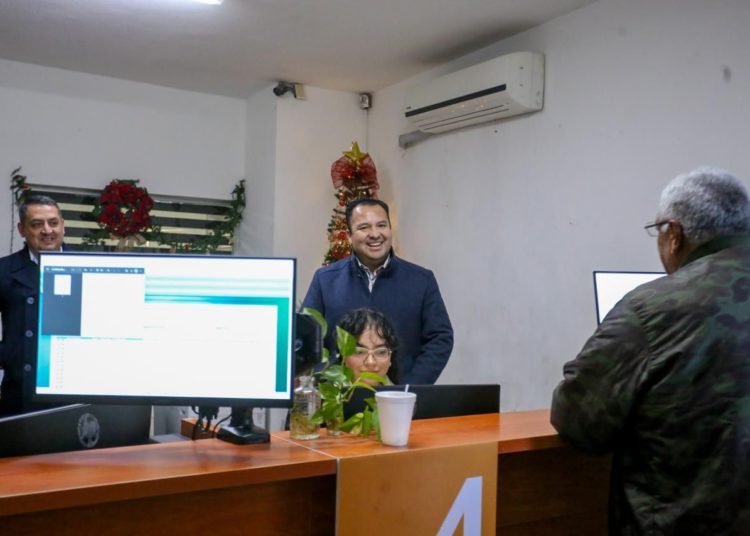 “Gracias a los contribuyentes cumplidos hay más obras en Delicias”: Valenciano