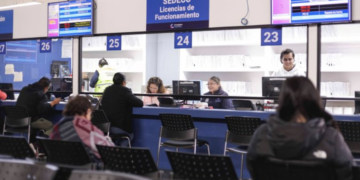 Invita Corregidora a aprovechar descuentos en refrendos de licencias de funcionamiento