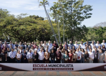 Morena lanza escuela municipalista para capacitar a sus alcaldes