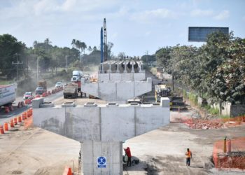 Registra avance de 50 por ciento distribuidor vial  de acceso al puerto de Veracruz