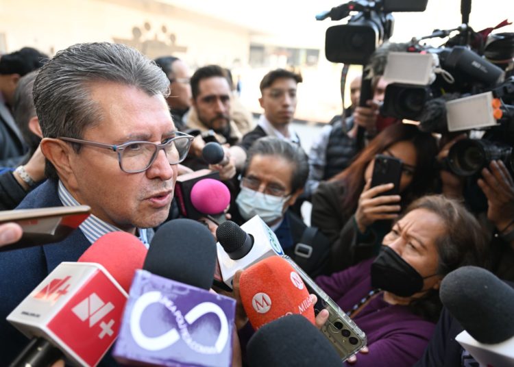 Rechaza Monreal que vea exiliado a Gertz Manero como embajador en Gran Bretaña