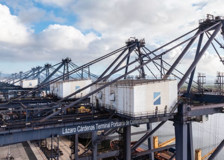 KIA Motors México distingue a Hutchison Ports LCT como Proveedor del Año