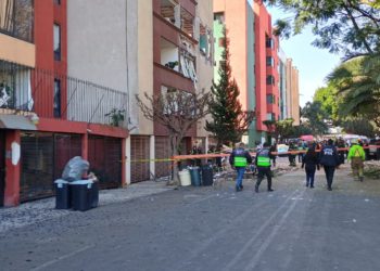 Atienden equipos de emergencias de la CDMX explosión en Coyoacán