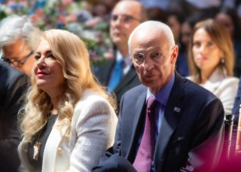 Suma ema 27 años de operación con más de 8,600 acreditaciones vigentes