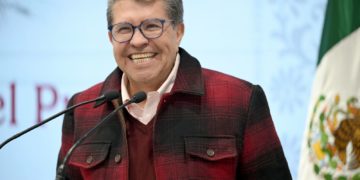 Sin consenso con PT y PVEM no debe presentarse la reforma electoral: Monreal 