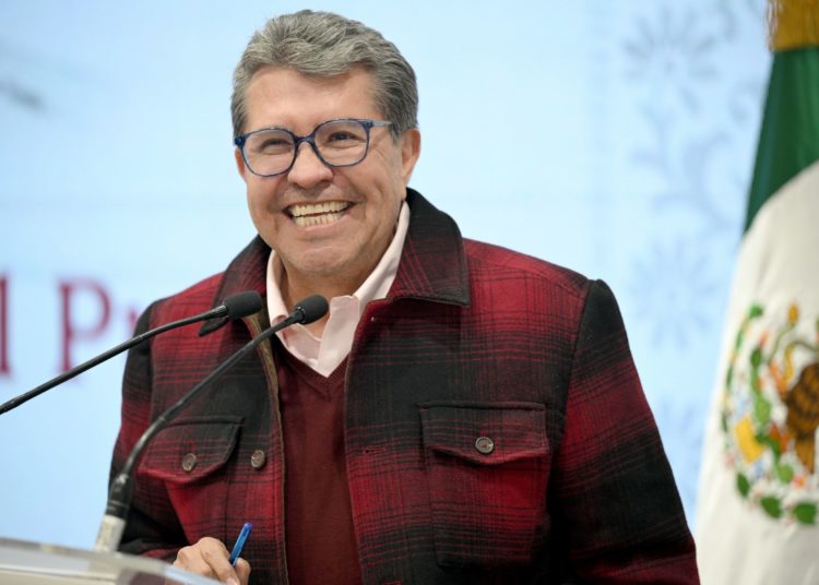 Sin consenso con PT y PVEM no debe presentarse la reforma electoral: Monreal 