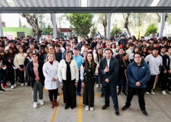 Gobierno de Atizapán acerca los servicios municipales a estudiantes