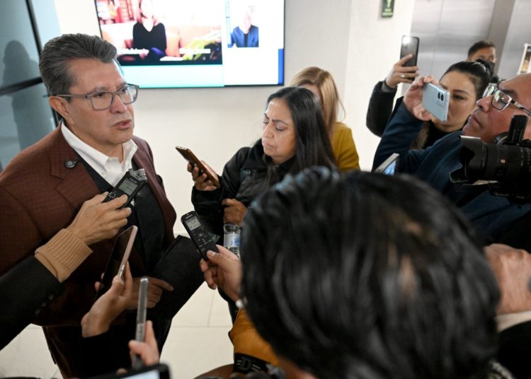 Reforma electoral debe pasar por tamiz de Morena, PT y PVEM: Monreal