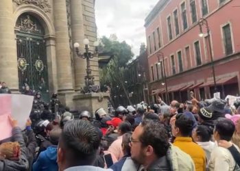 Regreso de diputado local de Morena genera tensión en Congreso Capitalino